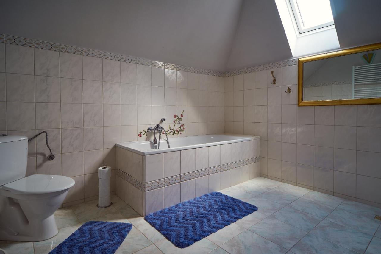 Penzion Na Hradcanech Nove Mesto nad Metuji Ngoại thất bức ảnh