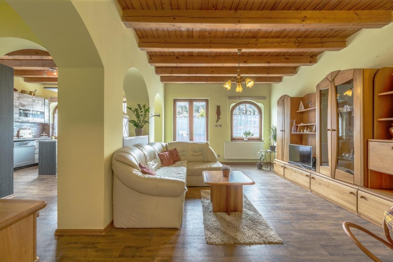 Penzion Na Hradcanech Nove Mesto nad Metuji Ngoại thất bức ảnh