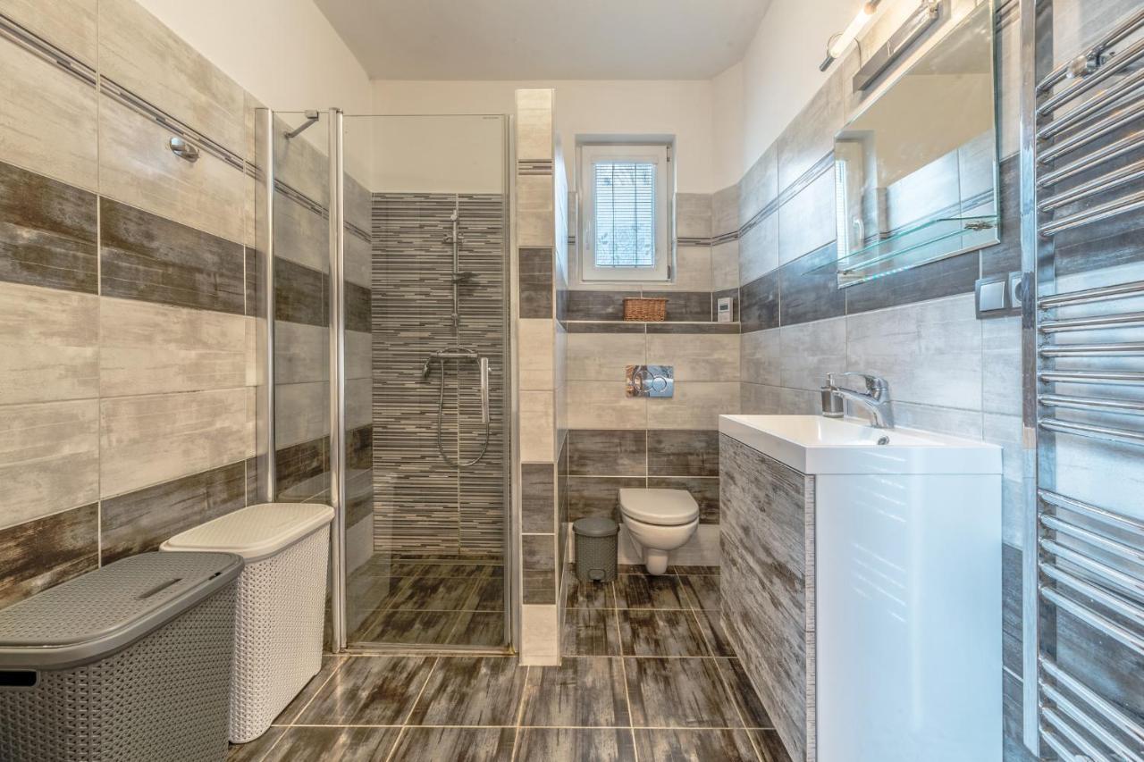 Penzion Na Hradcanech Nove Mesto nad Metuji Ngoại thất bức ảnh